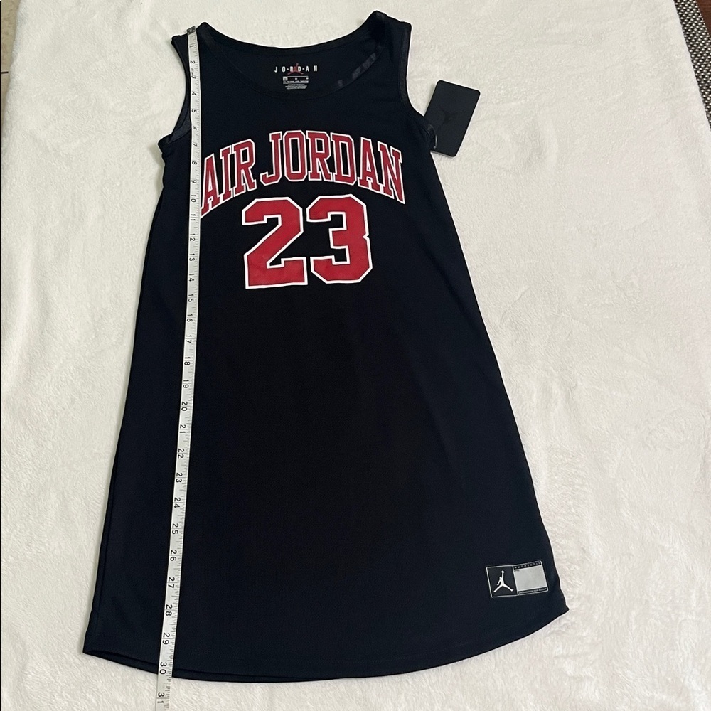 AIR JORDAN SLEEVELESS CREWNECK DRESS WITH FRONT PRINT IN BLACK - Picture 9 of 9